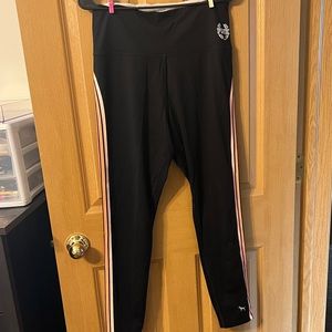 VS Pink leggings